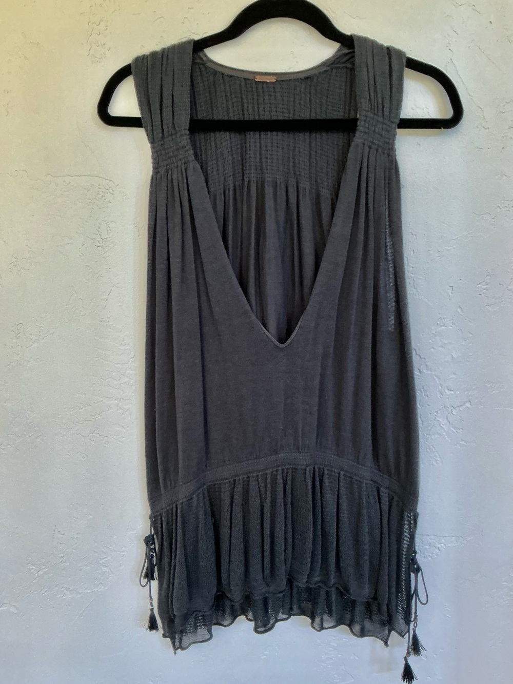 Free People Deep V-Neck Lightweight Knit Dropped Waist Tunic Top - Charcoal - Picture 4 of 9